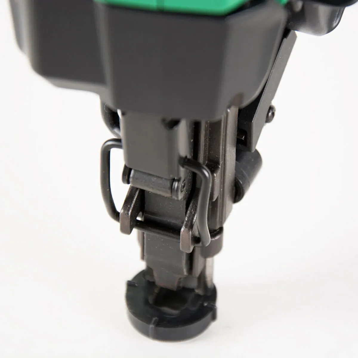 Metabo 18V MultiVolt Cordless 15 Gauge Angled Finish Nailer