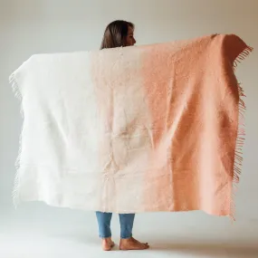 MM1002 - Wool Momos Blanket Ombre Salmon