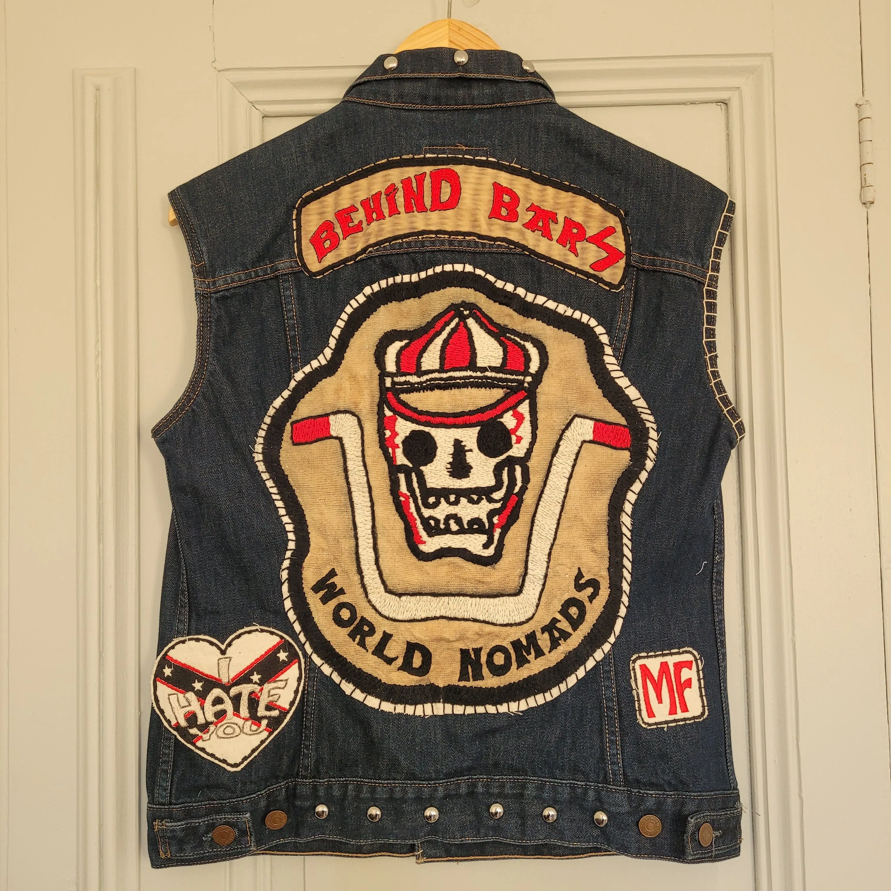 "Behind bars" chainstitched by hand Levi's Jacket/ Veste levis vintage brodée main et patchée