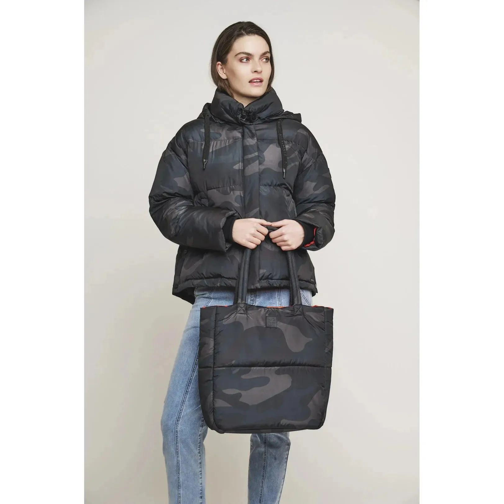 Sunn Short Padded Jacket With Hood Camouflage