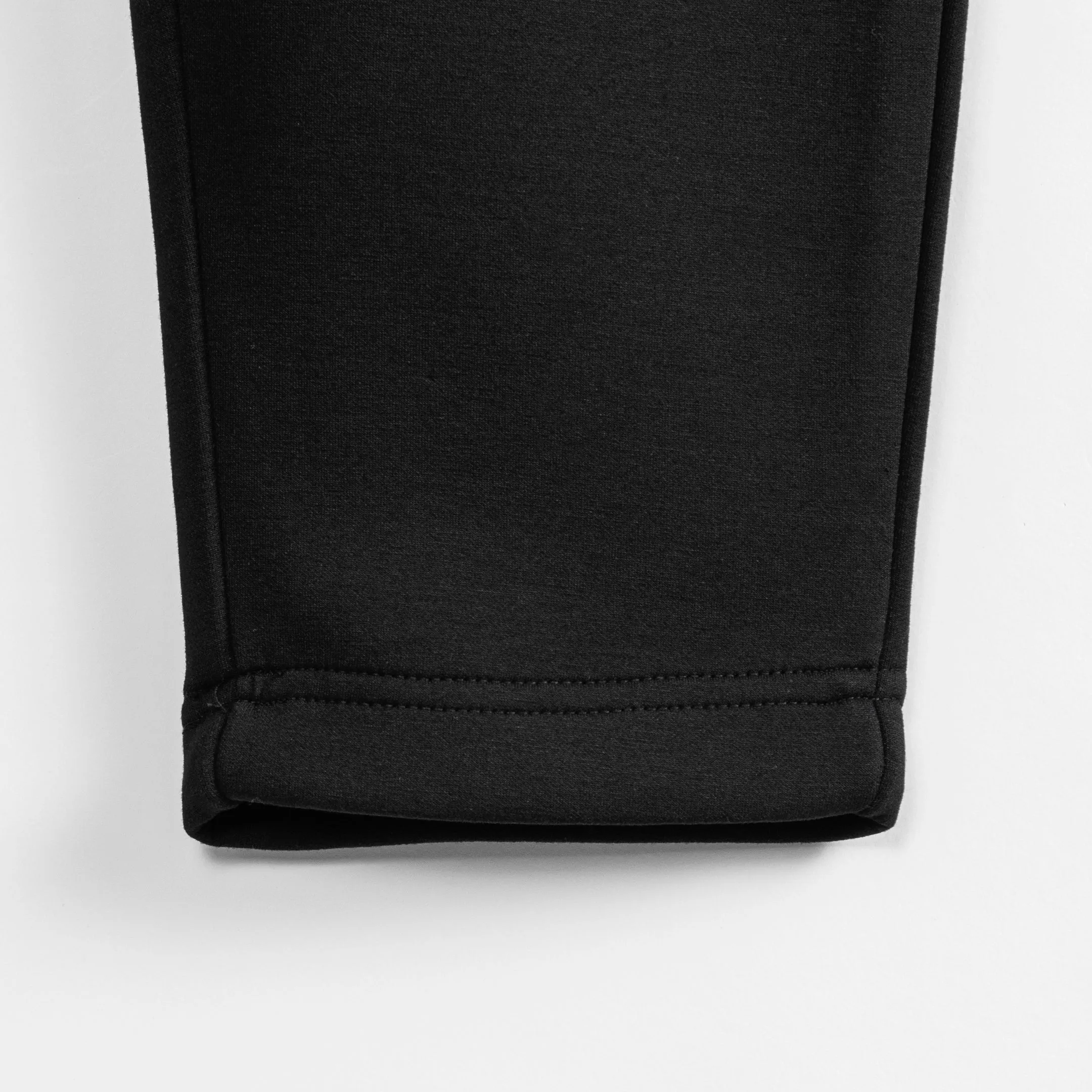Tech Pants / 2410801